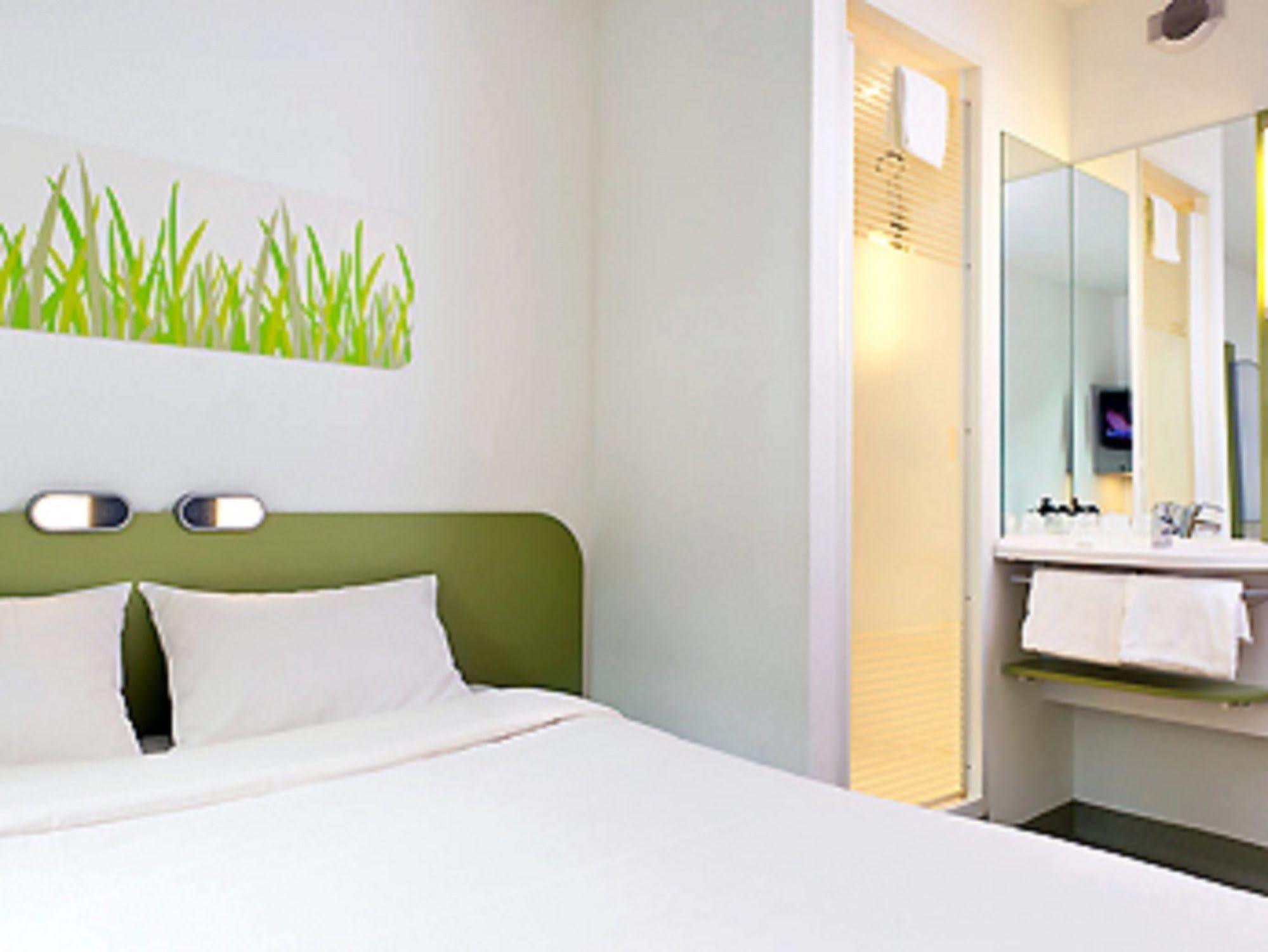 Ibis Budget Brignoles Provence Zewnętrze zdjęcie